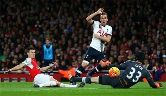 季后赛的球 季后赛的球